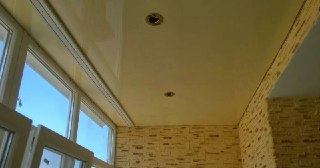 Натяжной потолок на балкон Боровичи, цена 6227 руб.
